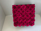 25 Roses - Square Box