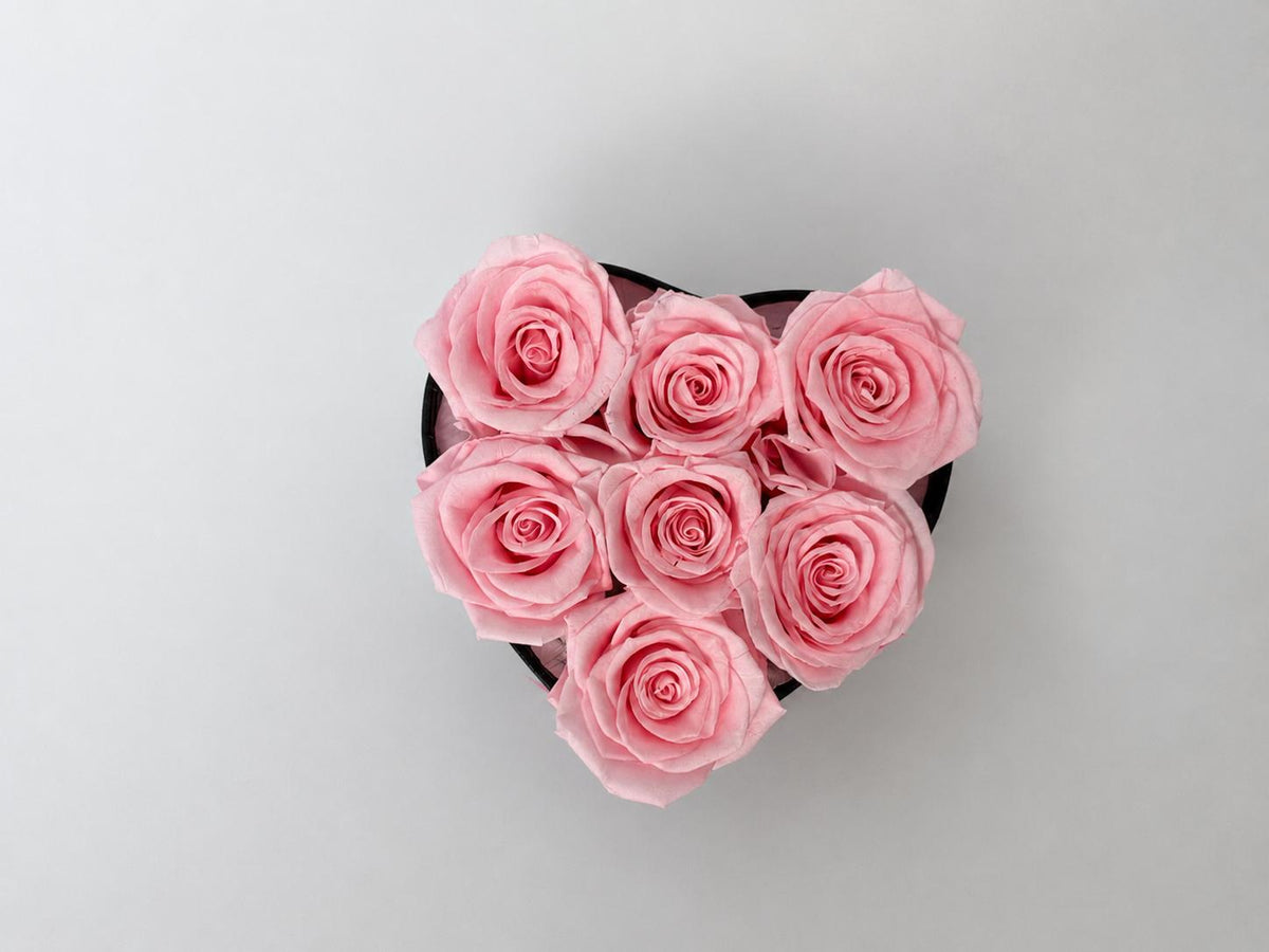 7 Roses - Heart Box
